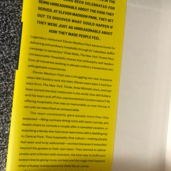 Unreasonable Hospitality hardcover book by Will Guidara NYT bestseller - Picture 3 of 4